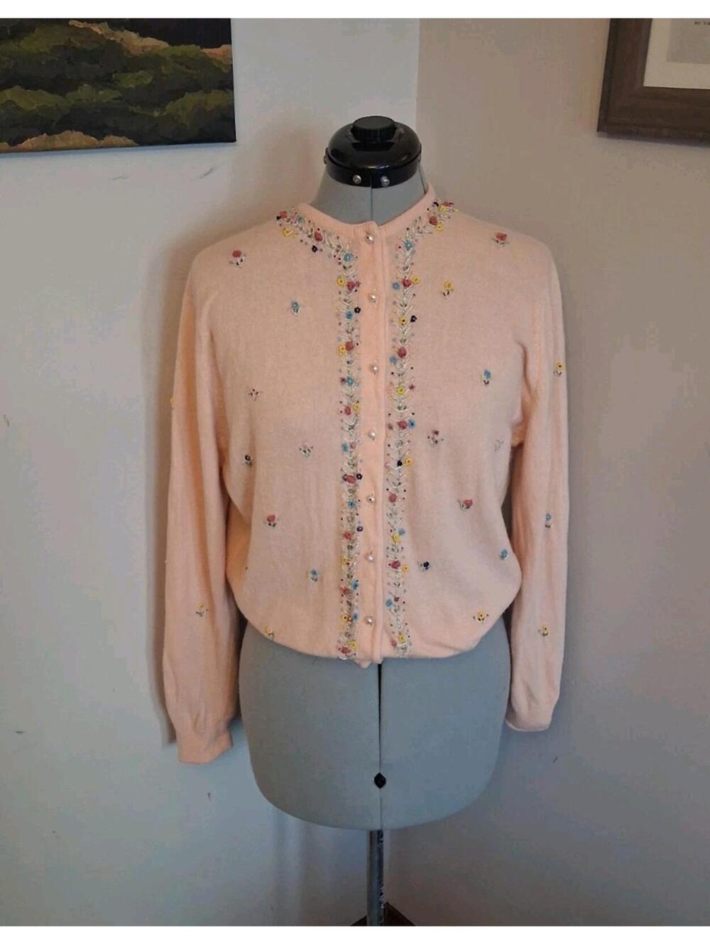Vintage 1950s Floral Beaded Cardigan, Pink Soft Sweater Size M Retro